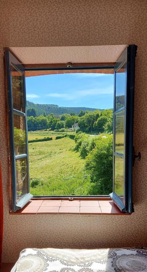 Chambres D'Hotes A L'Etang D'Yonne Arleuf Eksteriør bilde